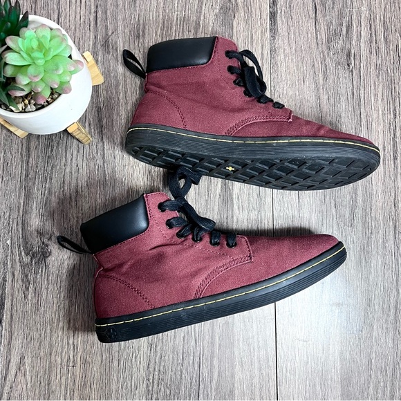 *Dr Marten | Maelly Lace Up Canvas Padded Collar Boot in Cherry Red Size 7 - Picture 1 of 15